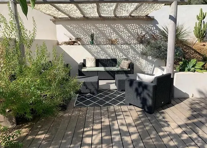 بيت للعطل Bright On Forest Edge In *